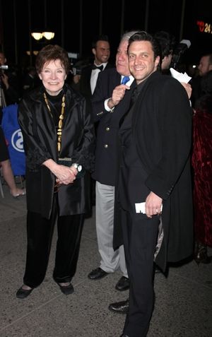 Polly Bergen & Raul Esparza
@ BroadwayWorld Polly Bergen & Raul Esparza
Photo