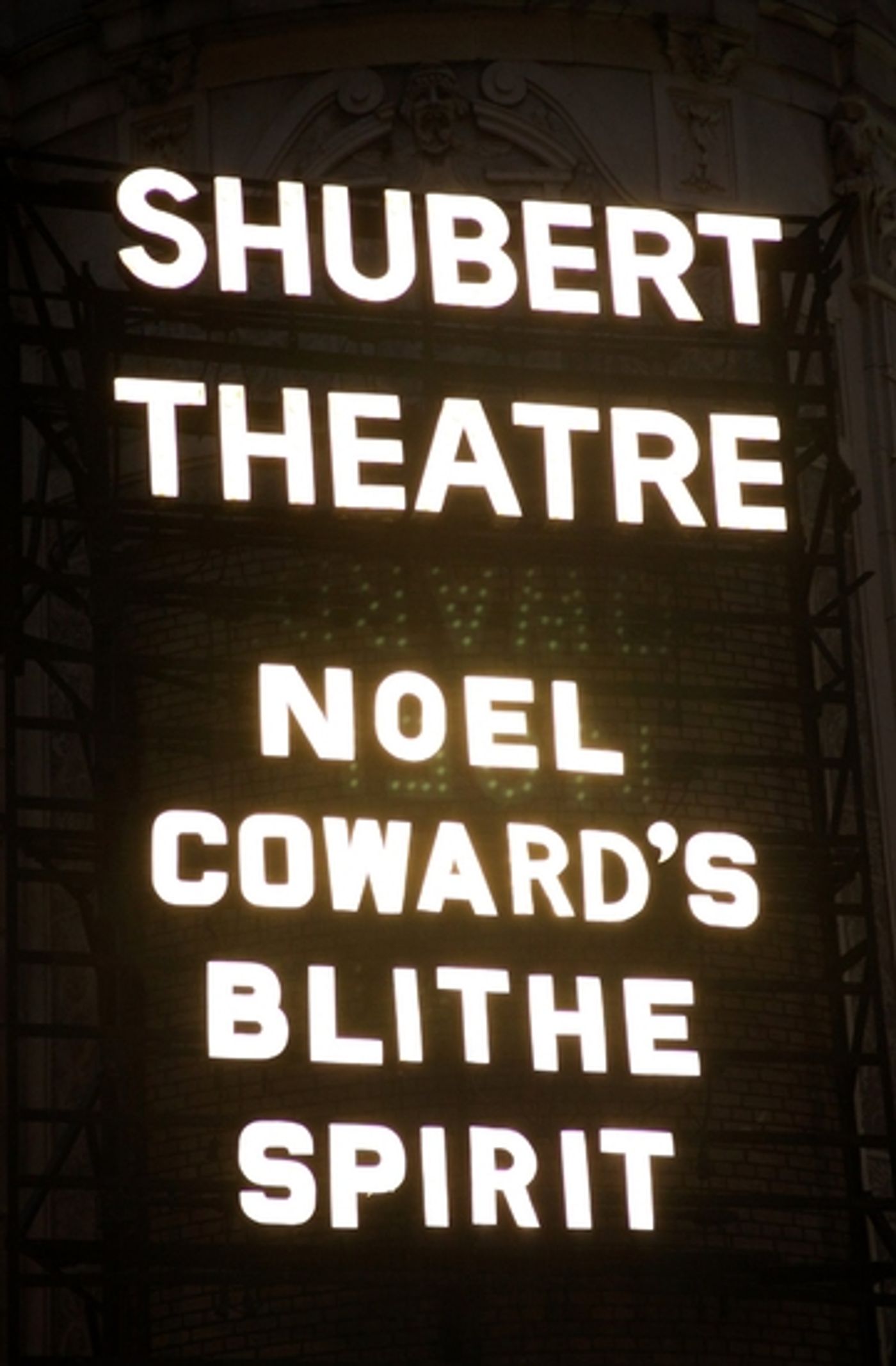 Photo Coverage: 'Blithe Spirit'  Opening Night Arrivals  Image