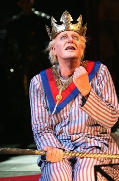 Geoffrey Rush  Photo