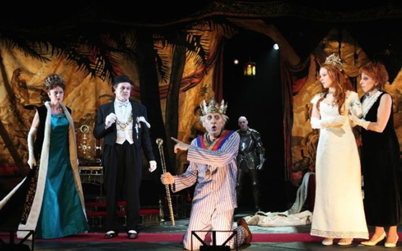 Photo Flash: EXIT THE KING at the Barrymore  Image