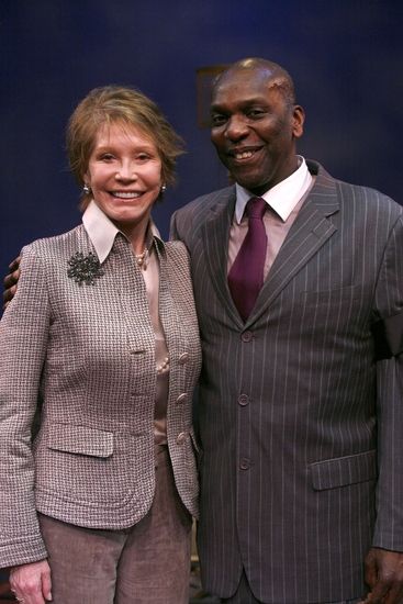 Photo EXCLUSIVE: Mary Tyler Moore Visits ENTER LAUGHING — photo 14 of 25