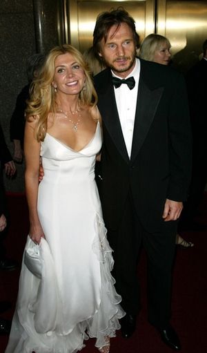 Natasha Richardson and Liam Neeson

 Photo