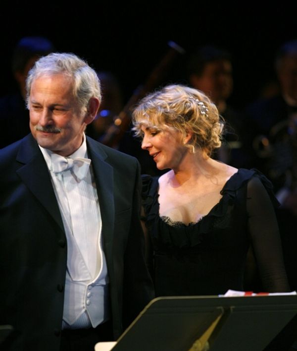Victor Garber and Natasha Richardson

 Photo