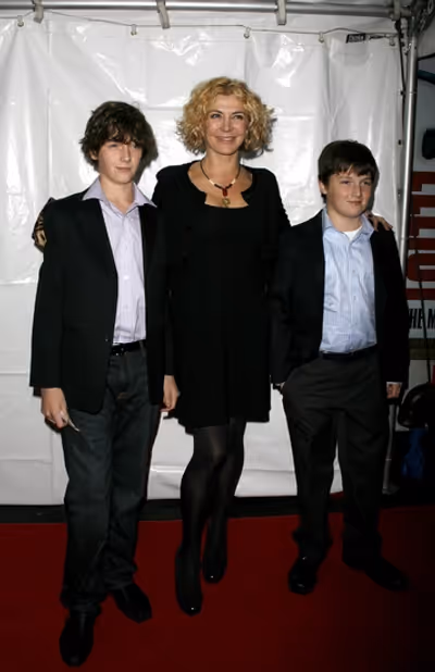Natasha Richardson with her sons

 Photo