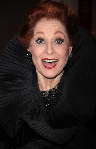Carol Lawrence

 Photo