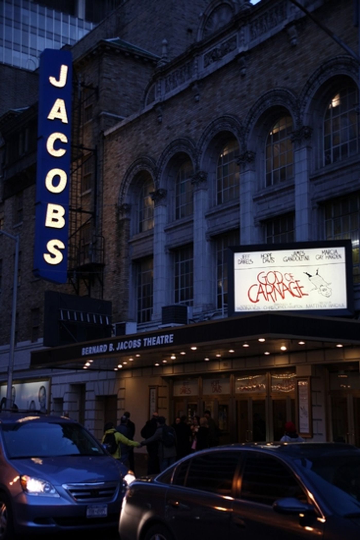 Photo Coverage: GOD OF CARNAGE Opening Night Curtain Call at the Bernard Jacobs  Image