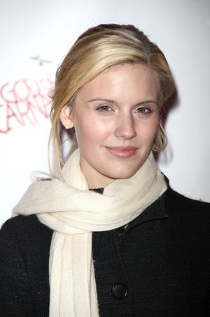 Maggie Grace Photo