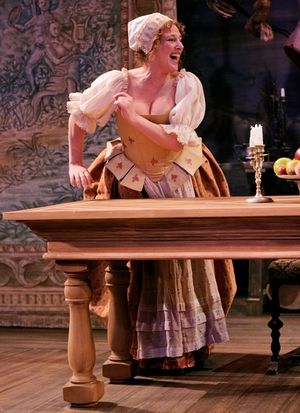 Robin Leslie Brown @ BroadwayWorld Robin Leslie Brown Photo