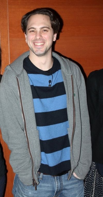 Thomas Sadoski

 Photo