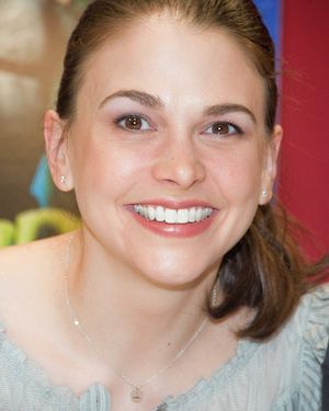 Sutton Foster @ BroadwayWorld Sutton Foster Photo