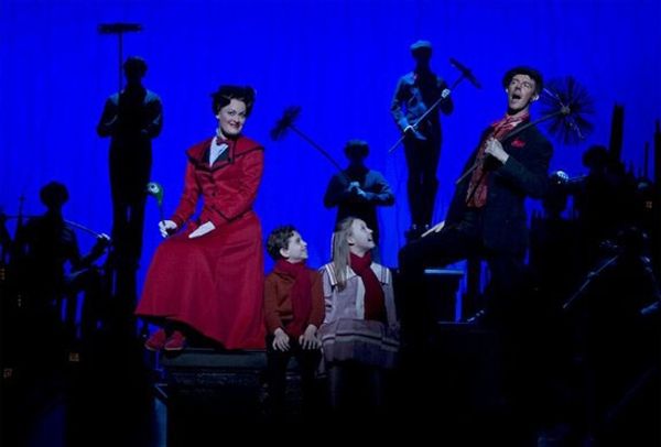 Ashley Brown, Justin Hal, Aida Neitenbach, Gavin Brown, and original national tour co Photo