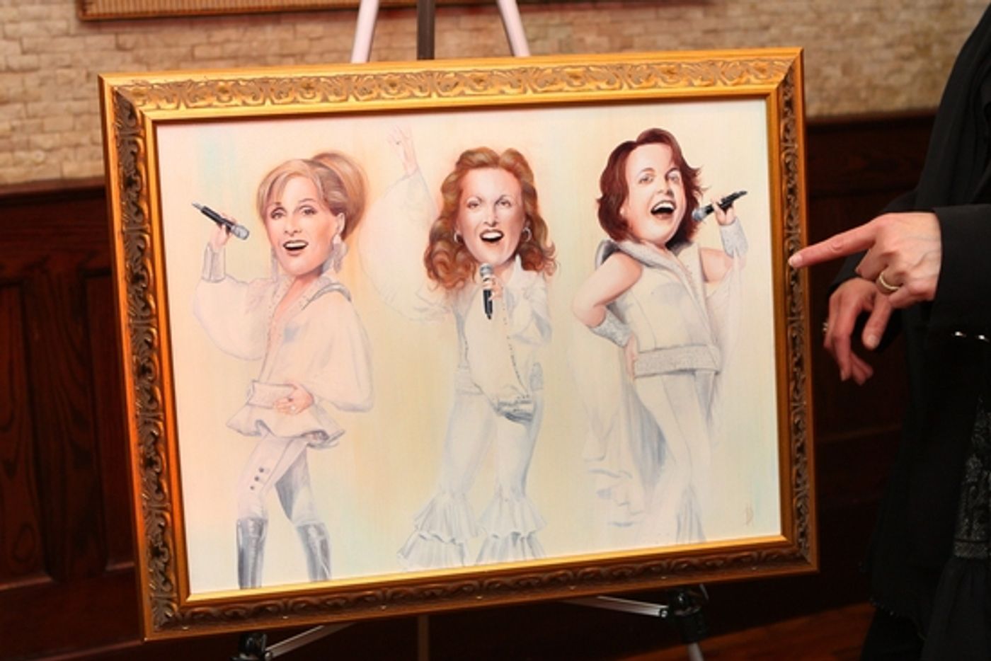 Photo Coverage: MAMMA MIA! 'Wall of Fame' Portrait Unveiled at Tony's DiNapoli  Image