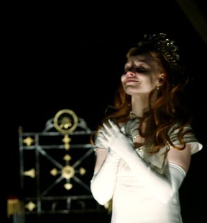 Lauren Ambrose Photo
