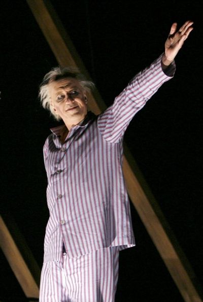 Geoffrey Rush

 Photo