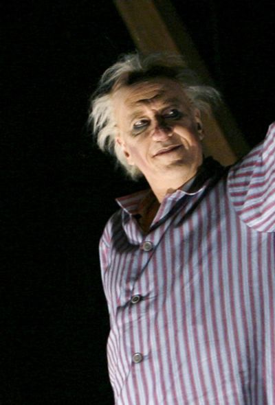 Geoffrey Rush

 Photo