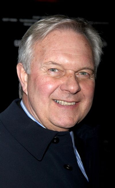 Walter Bobbie

 Photo