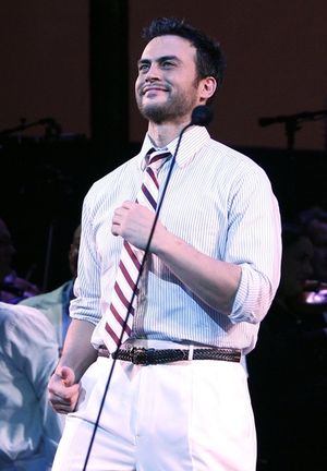 Cheyenne Jackson Photo