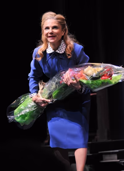 Tovah Feldshuh Photo