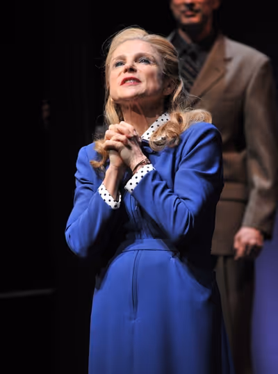 Tovah Feldshuh Photo