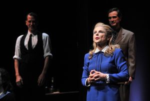 Tovah Feldshuh Photo