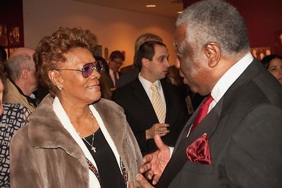 Dionne Warwick and Woodie King, Jr. Photo