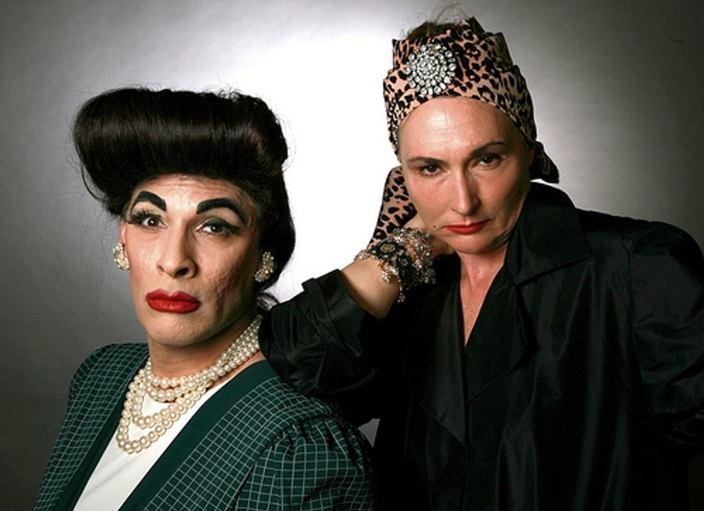 Photo Flash: Hell In A Handbag's DUELING DIVAS Photo Flash: Hell In A Handbag's DUELING DIVAS Image