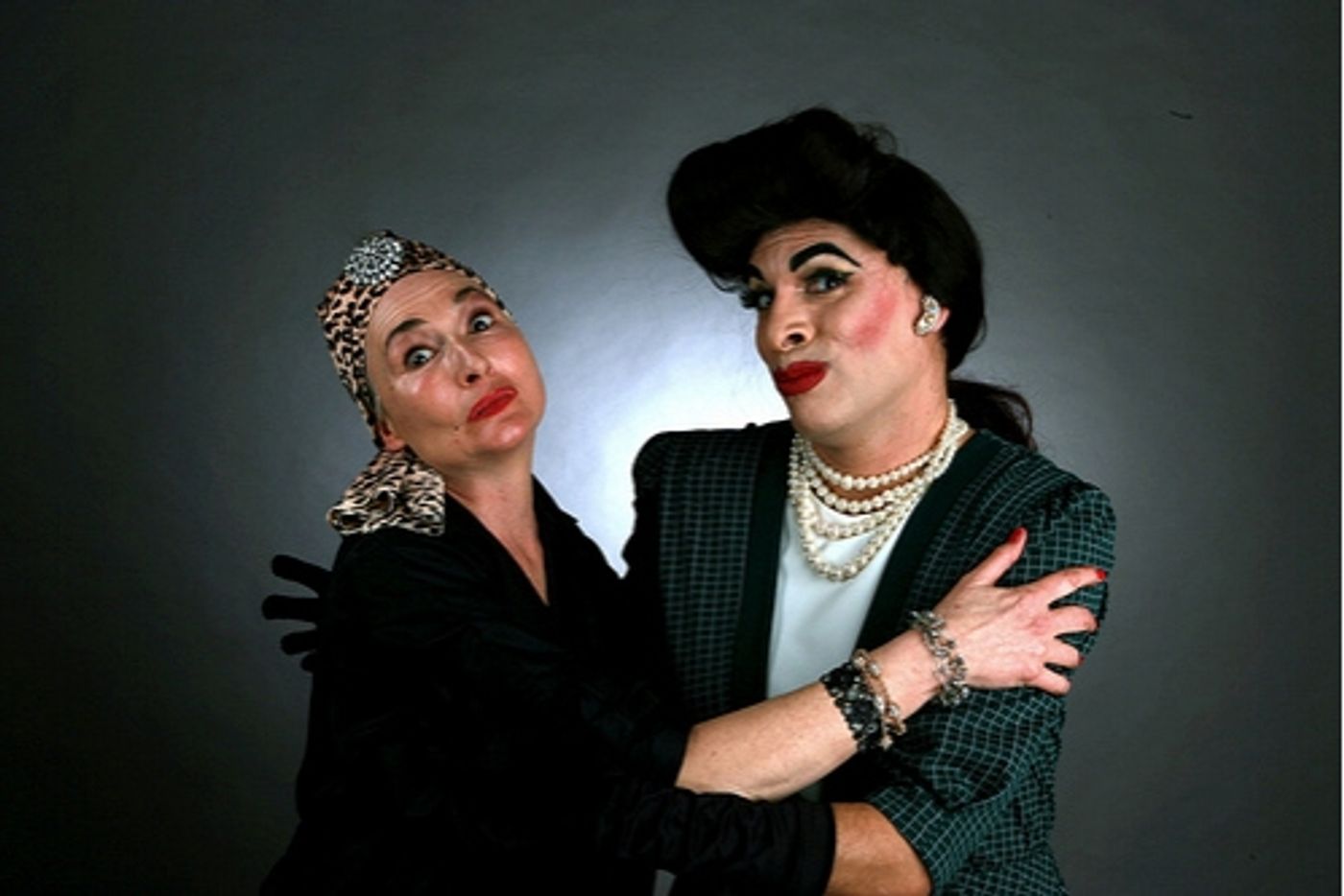 Photo Flash: Hell In A Handbag's DUELING DIVAS Photo Flash: Hell In A Handbag's DUELING DIVAS Image