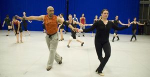 Tome' Cousin with Eileen Lopez, Katie Slattery, and other Sarasota Ballet dancers Photo