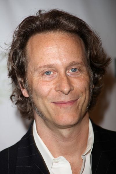 Steven Weber Photo