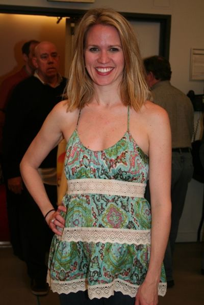 Lauren Kennedy (Martha Jefferson) Photo