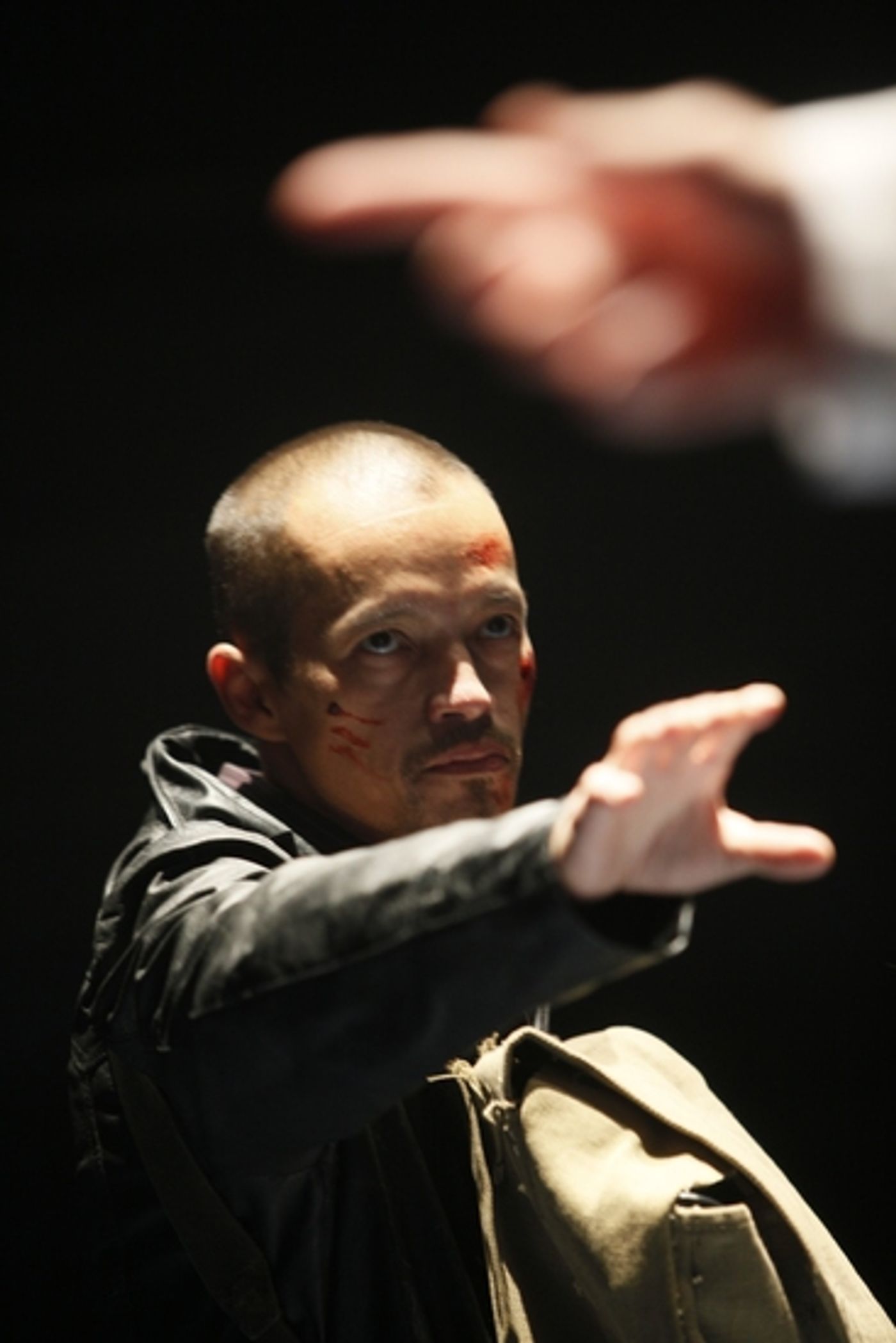 Photo Flash: GHOSTWRITTEN At Goodman Theatre 4/4 - 5/3  Image