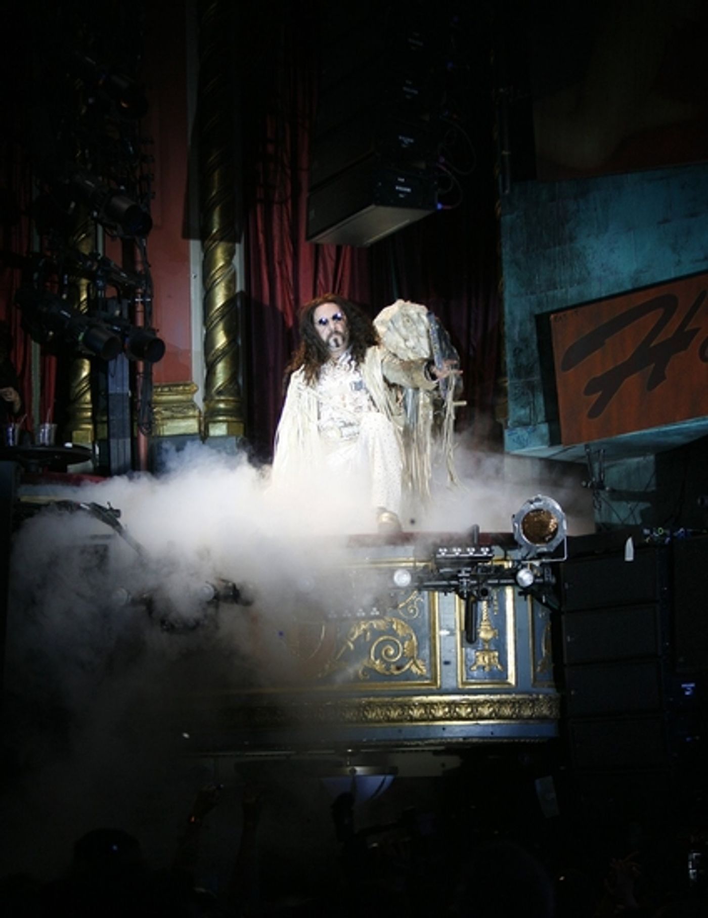 Photo Coverage: 'ROCK OF AGES' on Broadway - Opening Night Curtain Call!  Image