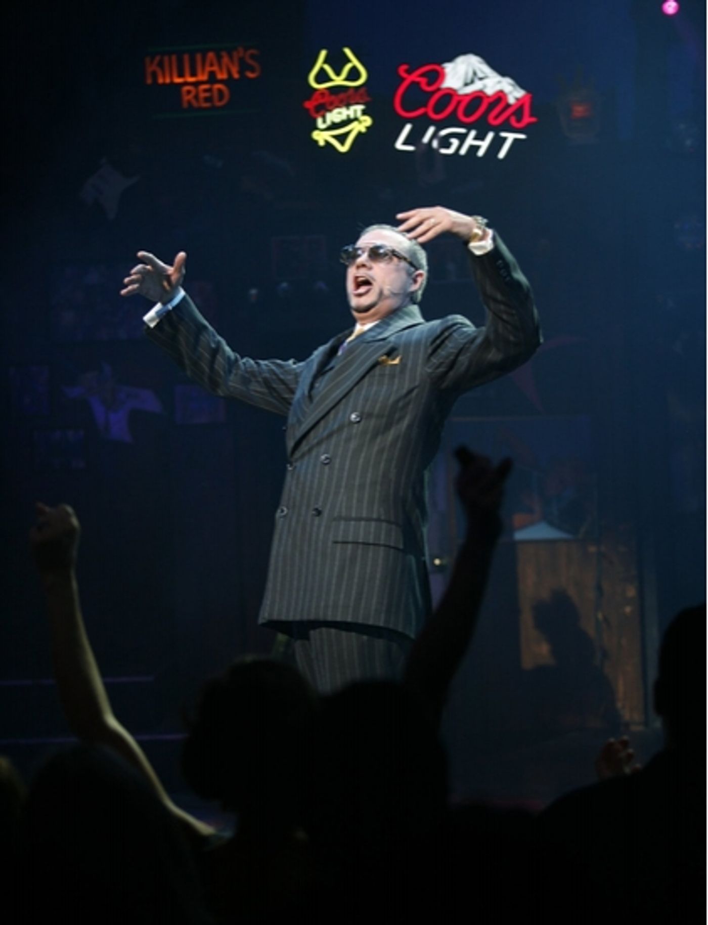 Photo Coverage: 'ROCK OF AGES' on Broadway - Opening Night Curtain Call!  Image