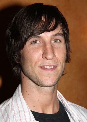 Pablo Schreiber Photo