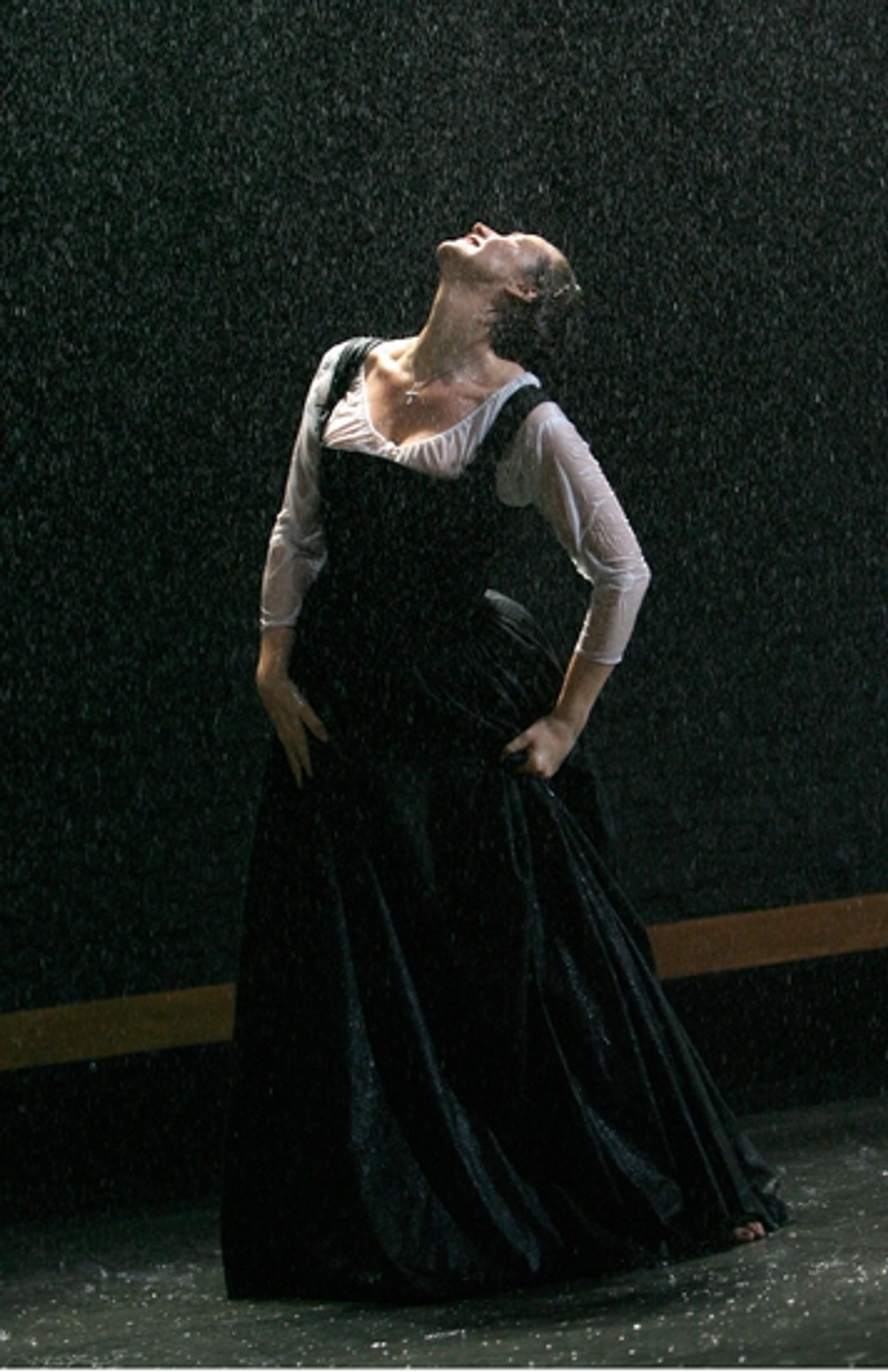 Photo Coverage: MARY STUART at the Broadhurst Theatre  Image