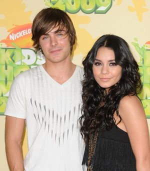 Zac Efron and Vanessa Hudgens @ BroadwayWorld Zac Efron and Vanessa Hudgens Photo