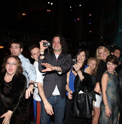 Constantine Maroulis and cast cheer Andre Ward on! Photo