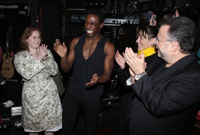 Andre Ward is cheered by the company and Richard Frankel Photo