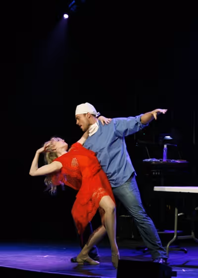 Scarlett Strallen and Cheyenne Jackson Photo