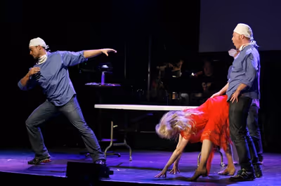  Cheyenne Jackson, Scarlett Strallen and Jesse Tyler Ferguson Photo