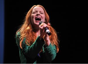 Lauren Ambrose Photo