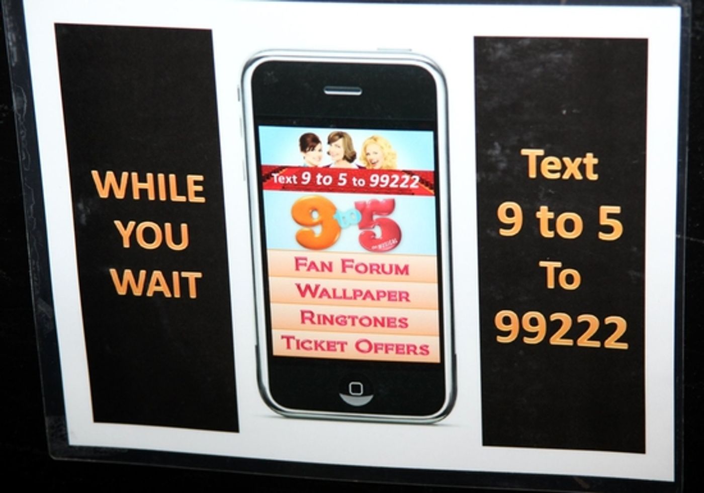 Photo Coverage: Dolly Parton Surprises The Fans At '9 To 5: THE MUSICAL'  Image