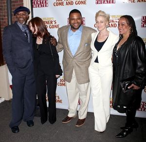 Samuel L. Jackson, Julianne Moore, Anthony Anderson, Edie Falco and S. Epatha Merkers Photo