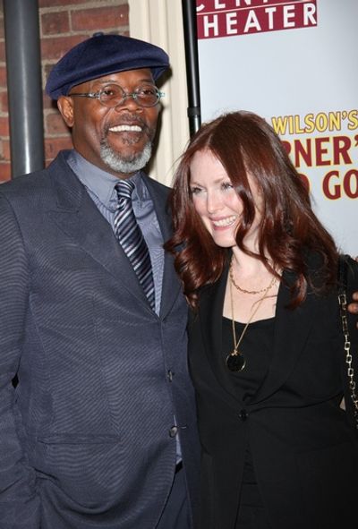 Samuel L. Jackson and Julianne Moore

 Photo