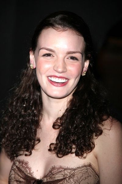 Jennifer Damiano Photo
