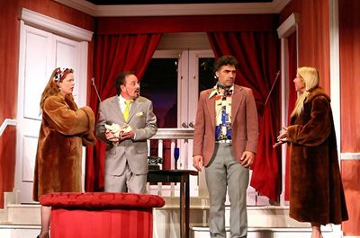 Tracy Hurd, Viv Berger, Peter Pecora, and Beth Lillard. Photo