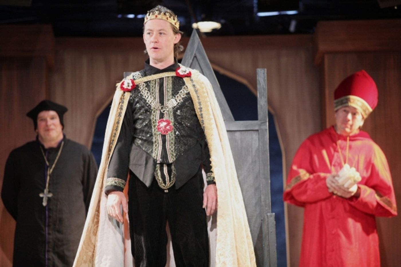 Photo Flash: First Look at Cincinnati Shakespeare Company's HENRY V  Image