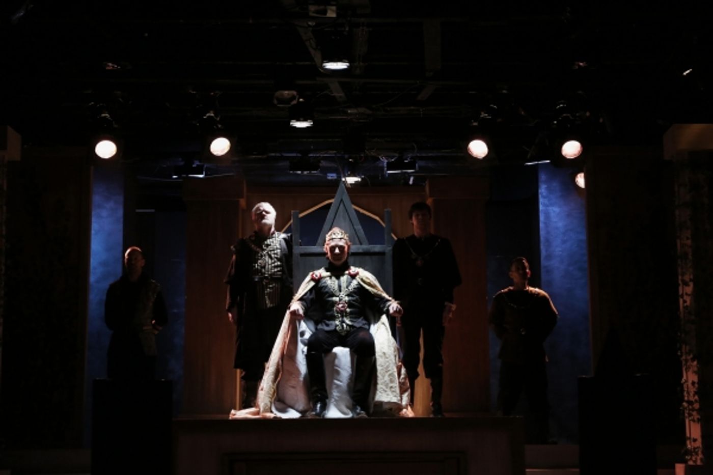 Photo Flash: First Look at Cincinnati Shakespeare Company's HENRY V  Image