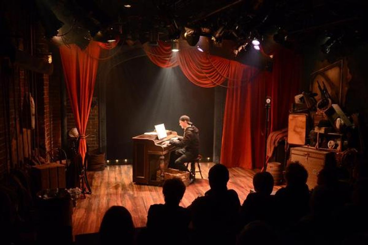 Photo Flash: First Look at Walnut Street Theatre's I LOVE A PIANO  Image