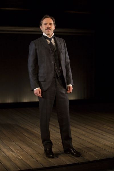 Alessandro Nivola Photo